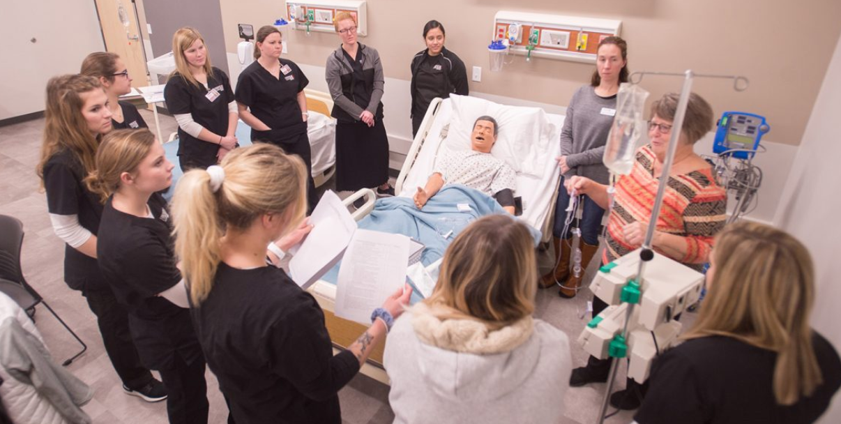 Chương trình Cử nhân khoa học Điều dưỡng (B.S, Nursing) của Hesston College (HC)