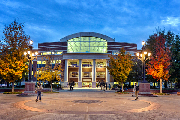 MTSU CAMPUS AT NIGHT