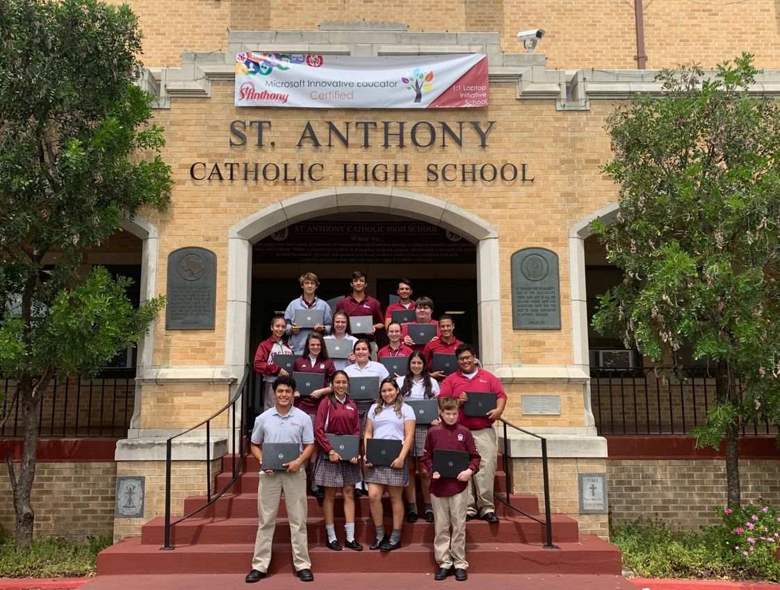 trường tư thục công giáo St. Anthony Catholic High School