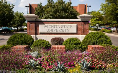 WICHITA STATE UNIVERSITY (WSU) – NO.1 TRƯỜNG ĐẠI HỌC NGHIÊN CỨU VỚI CHI PHÍ HỢP LÝ NHẤT TIỂU BANG KANSAS