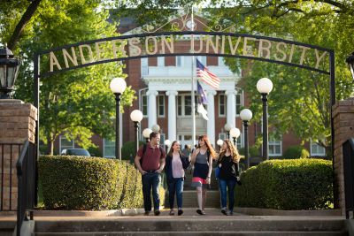 ANDERSON UNIVERSITY (AU) - MỘT TRONG NHỮNG TRƯỜNG ĐẠI HỌC TƯ THỤC PHÁT TRIỂN NHANH NHẤT NƯỚC MỸ